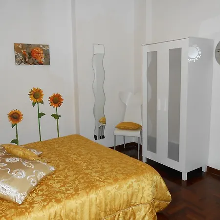 Domus Domiziana Bed & Breakfast 2*