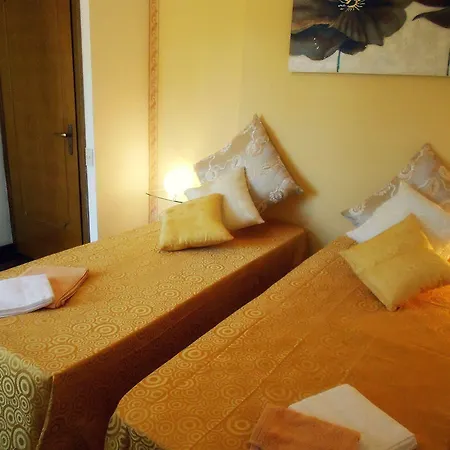 Bed & Breakfast Domus Domiziana 2*